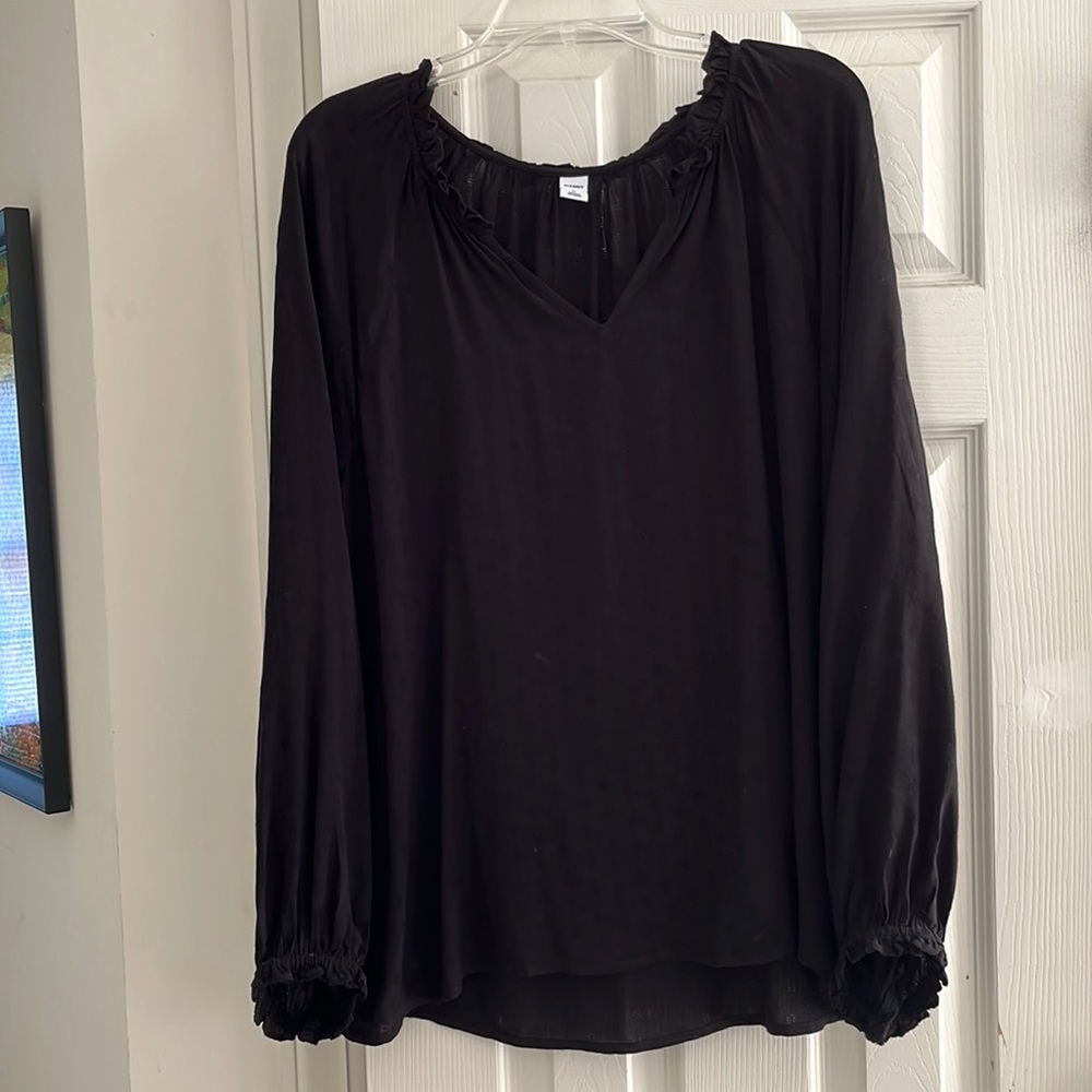 Old navy black blouse